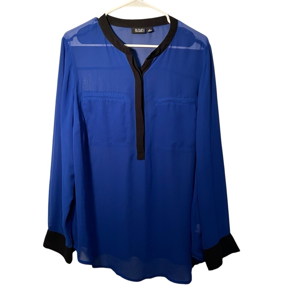 A.n.a. Women's Plus Size 1X Popover Blouse Blue Black Contrast Trim Half Button